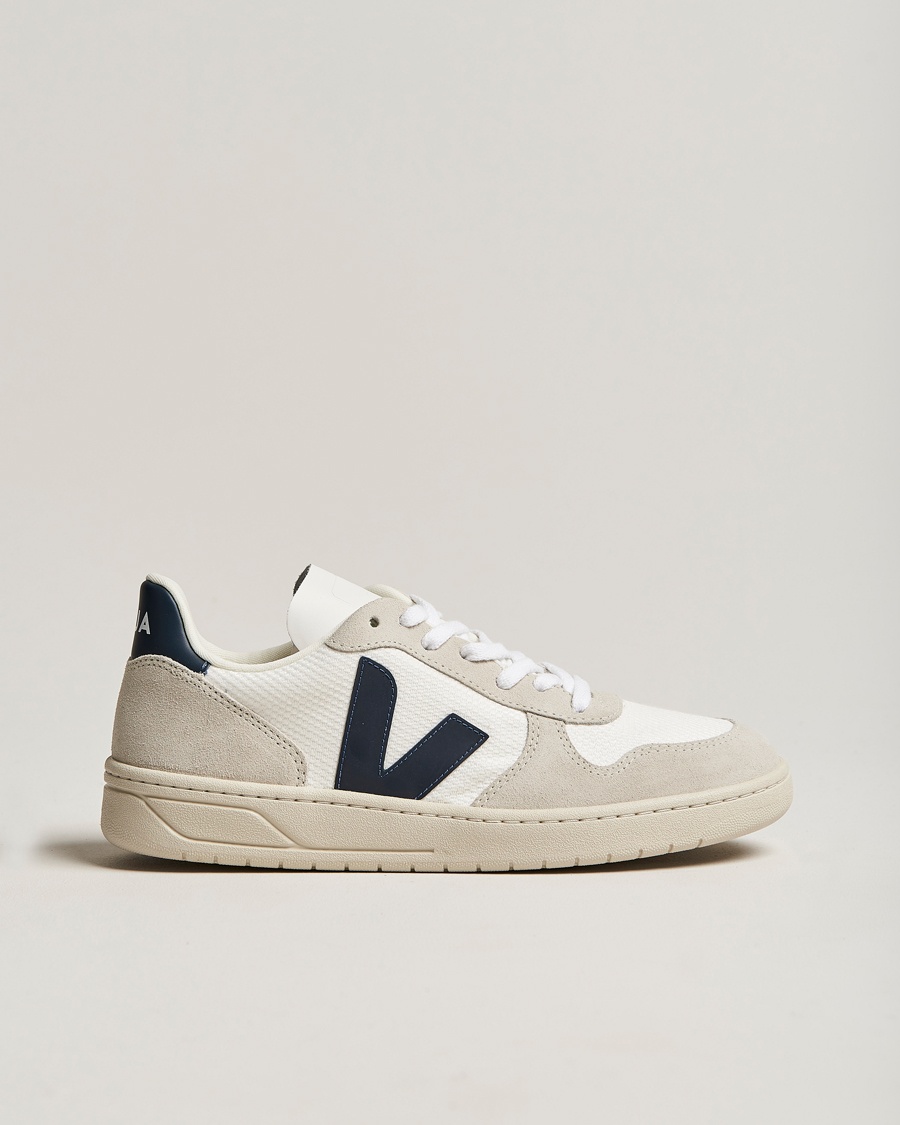  V-10 Leather Sneaker White Nautico