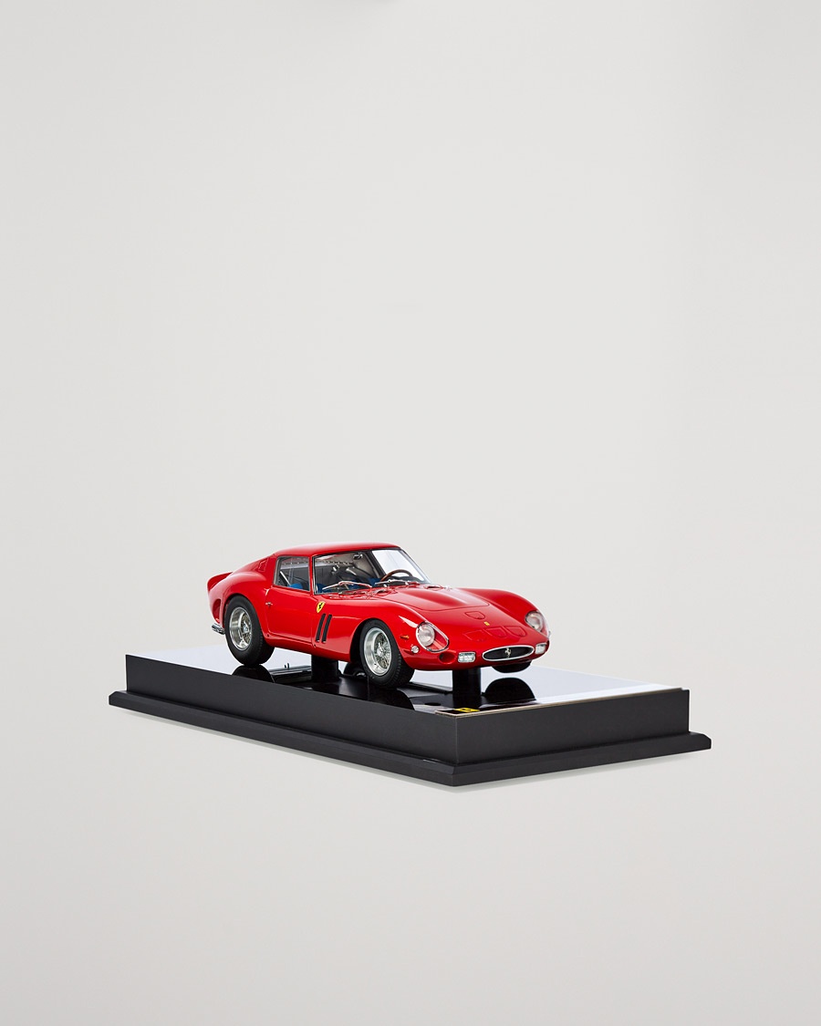 Ralph Lauren Home Ferrari 250 GTO Model Car Red – Rood