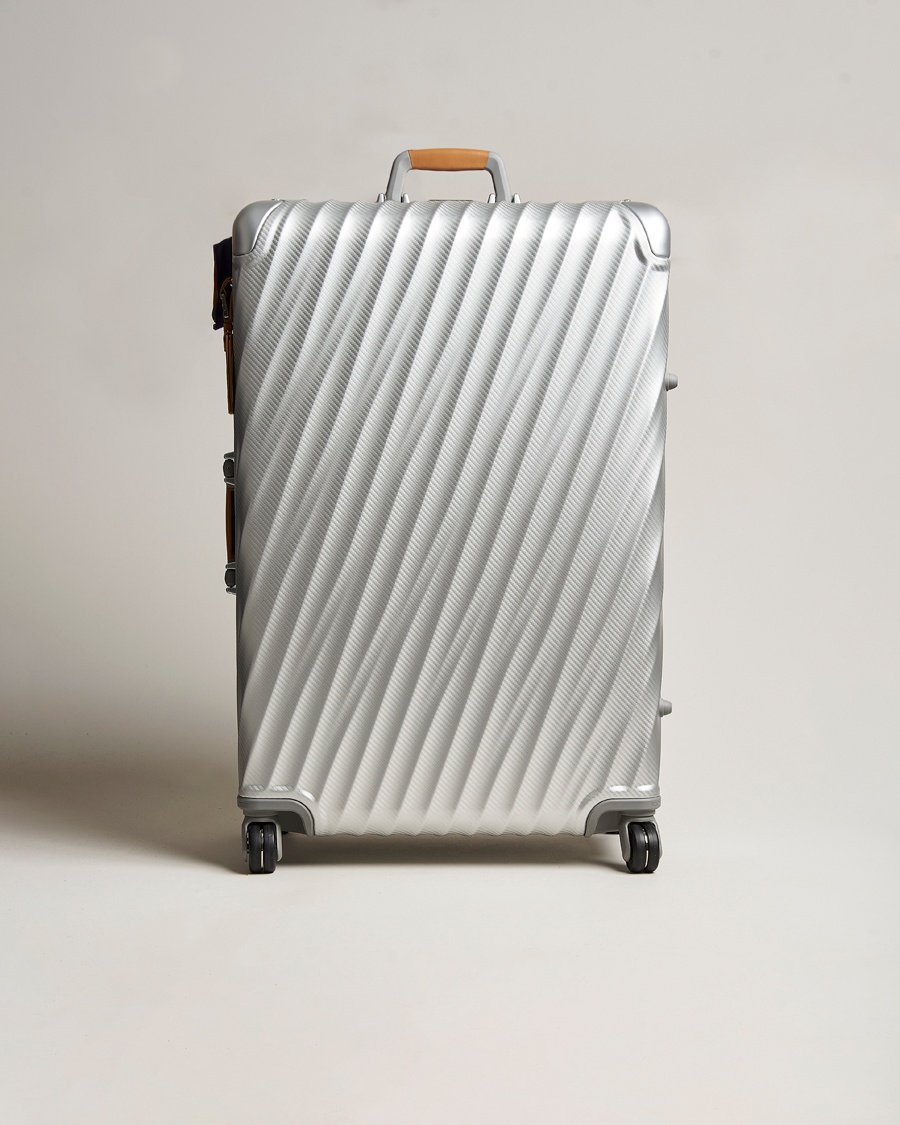 TUMI Extended Trip Aluminum Packing Case Texture Silver – Zilver