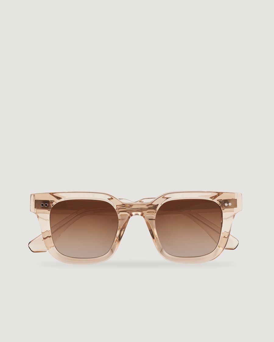  04 Sunglasses Ecru