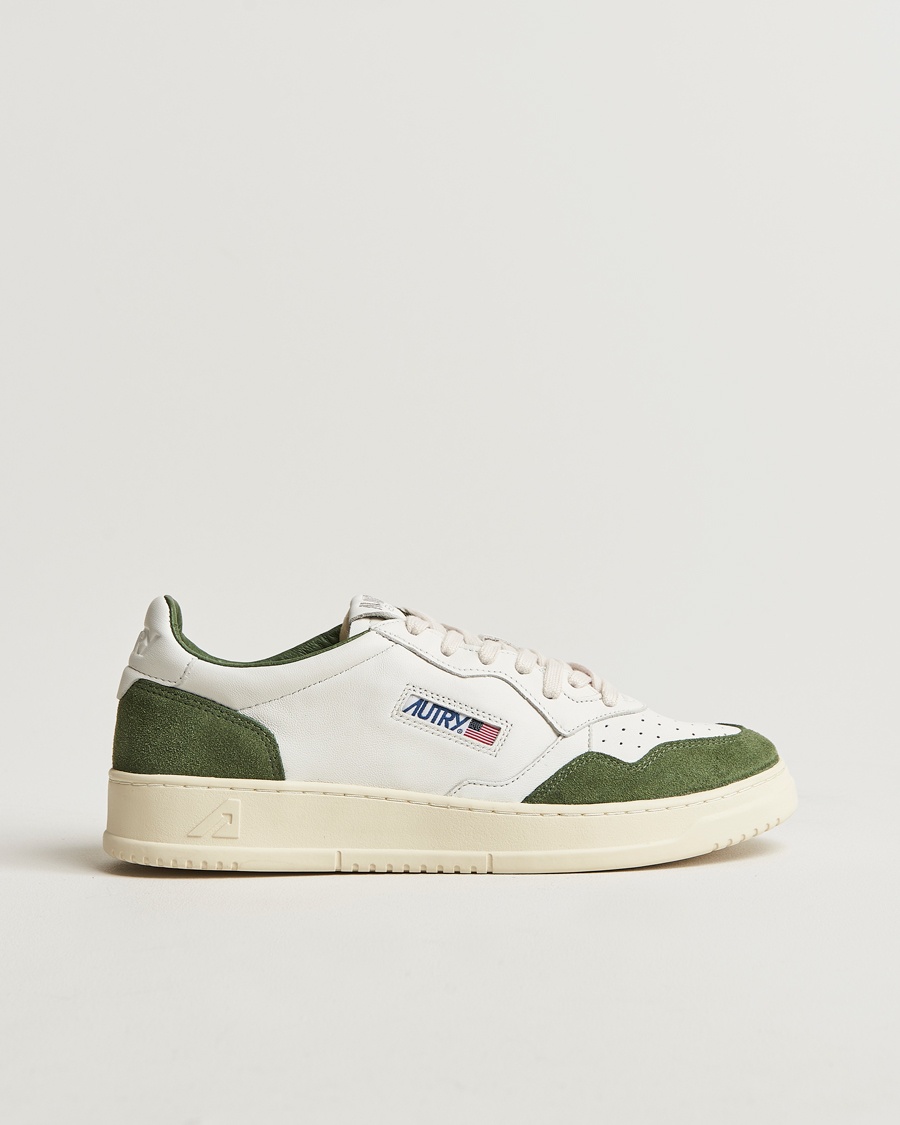 Heren | Suède schoenen | Autry | Medalist Low Super Soft Goat Leather Sneaker White/Green