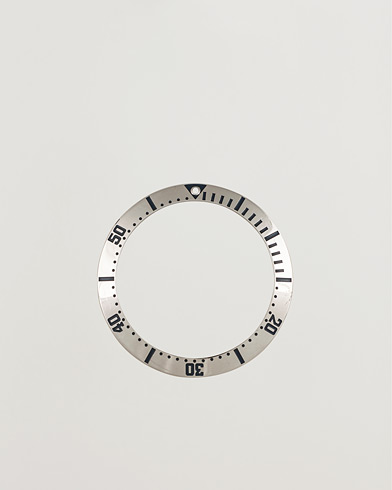 Omega Pre-Owned Omega 300M BEZEL – Zilver