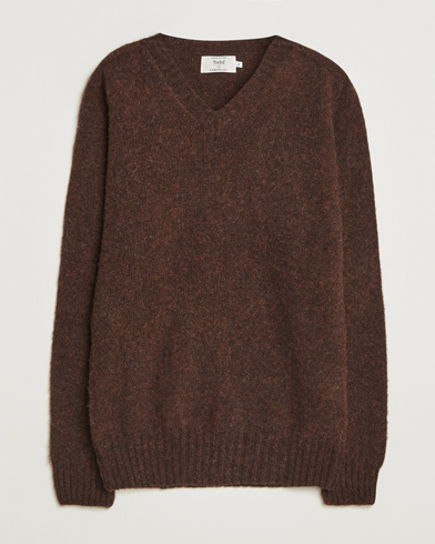 Harley Of Scotland for Care of Carl Harley Of Scotland Brushed Supersoft Lambswool V-Neck Brown – Bruin