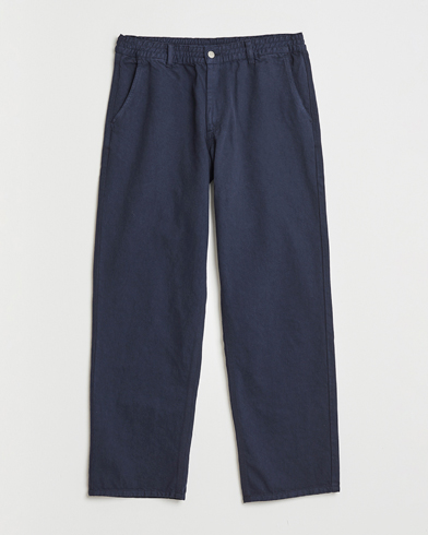 Forét Clay Twill Pants Navy – Blauw