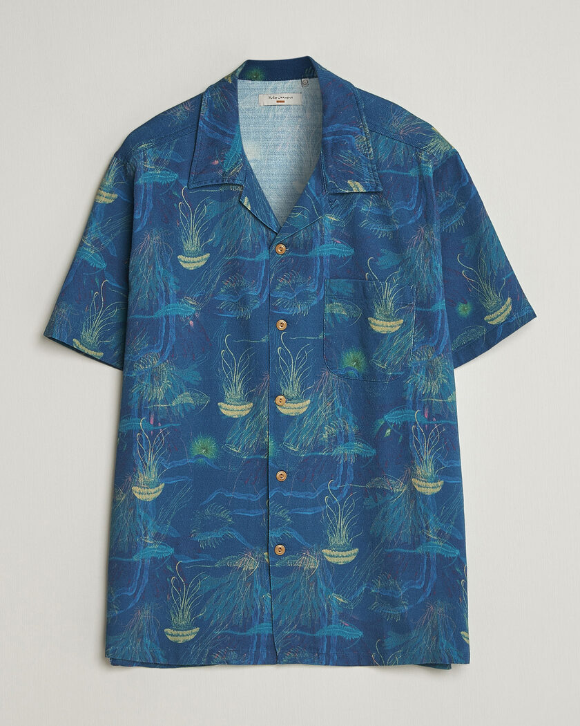 Nudie Jeans Arvid Hawaii Shirt Deep Sea – Blauw