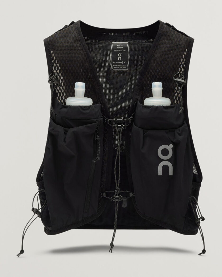 On Ultra Vest Pro 10L Black – Zwart