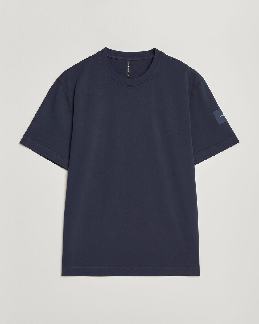 Sail Racing Wind Pigment Dyed T-Shirt Dark Navy – Blauw