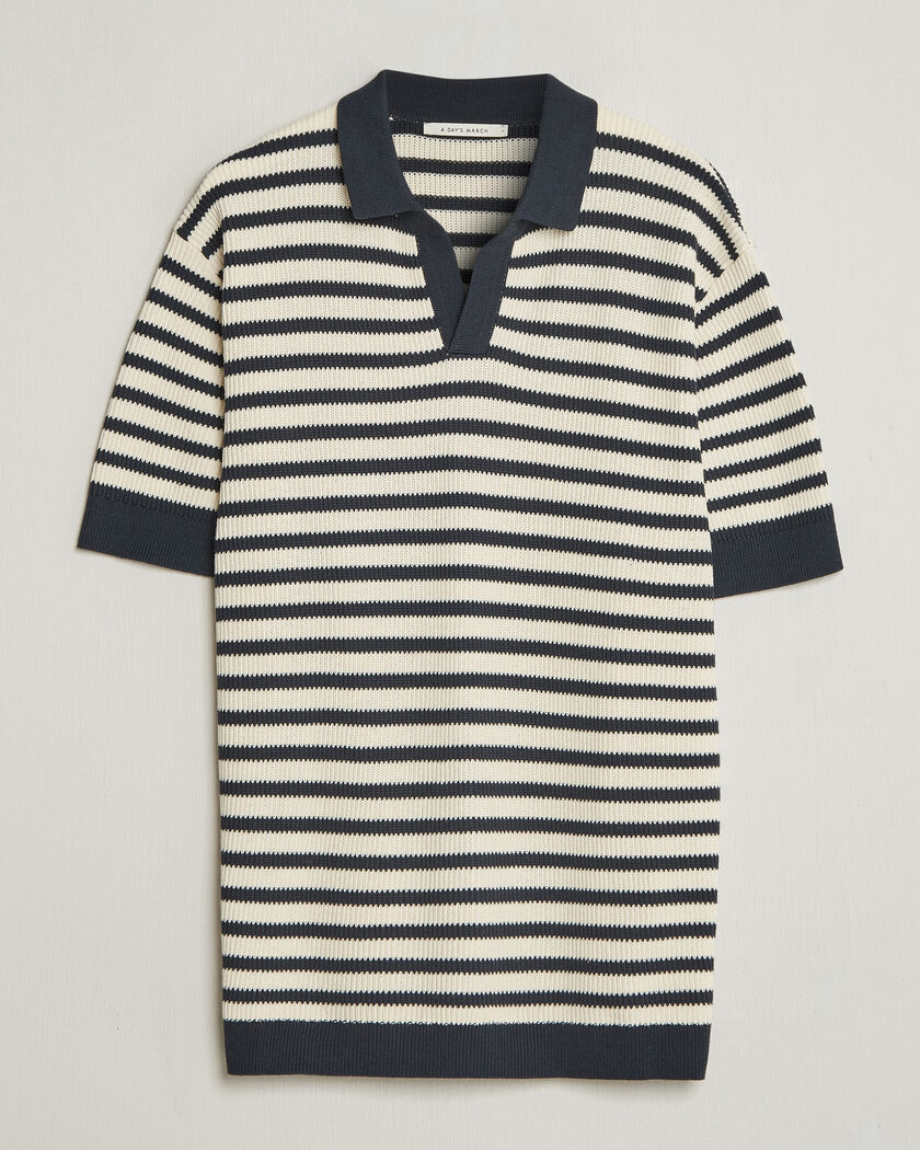 A Day's March Jeremy Striped Knitted Polo Off White/Navy – Blauw