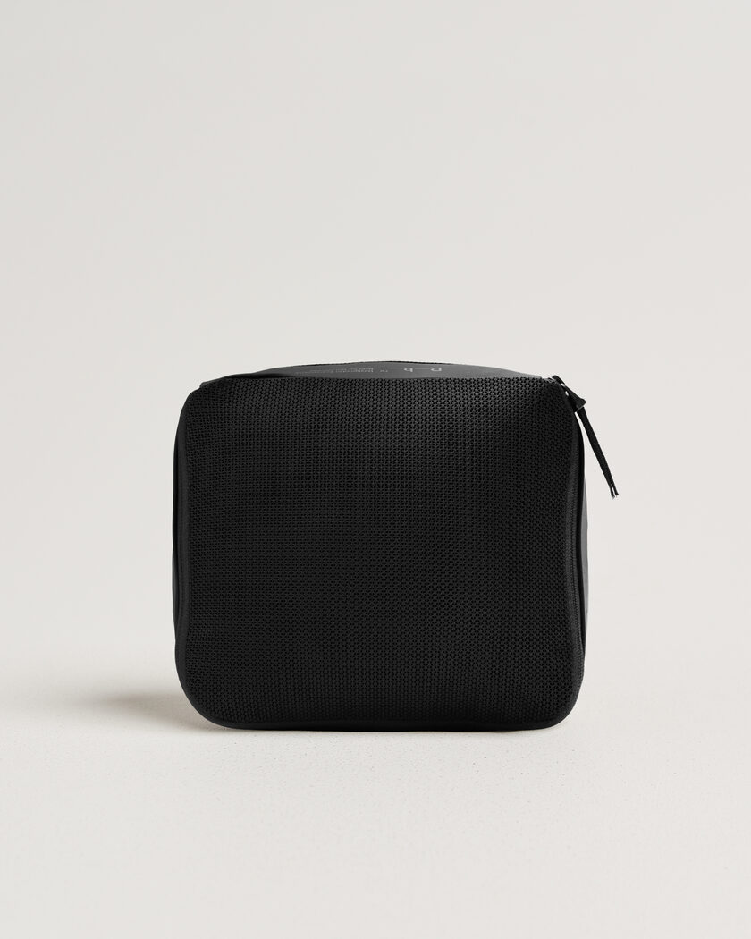 DB Essential Packing Cube M Black Out – Zwart