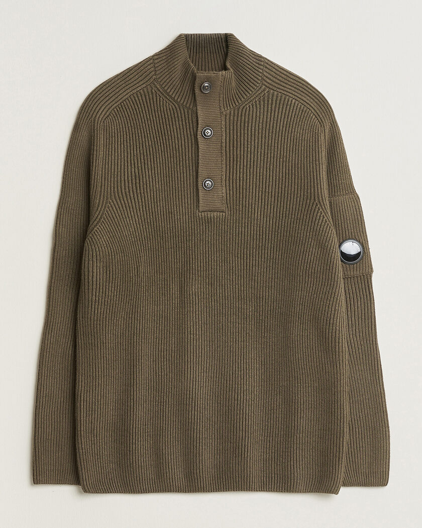 C.P. Company Full Rib Knitted Cotton Half Button Dark Green – Groen