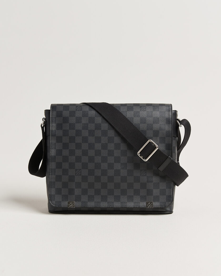 Louis Vuitton Pre-Owned Louis Vuitton District Messenger Bag MM Damier Graphite – Zwart