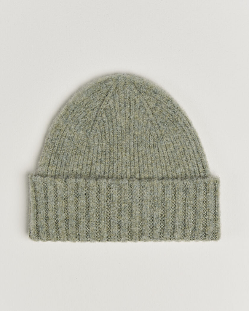 Robert Mackie Rona Ribbed Shaggy Lambswool Beanie Light Green – Groen