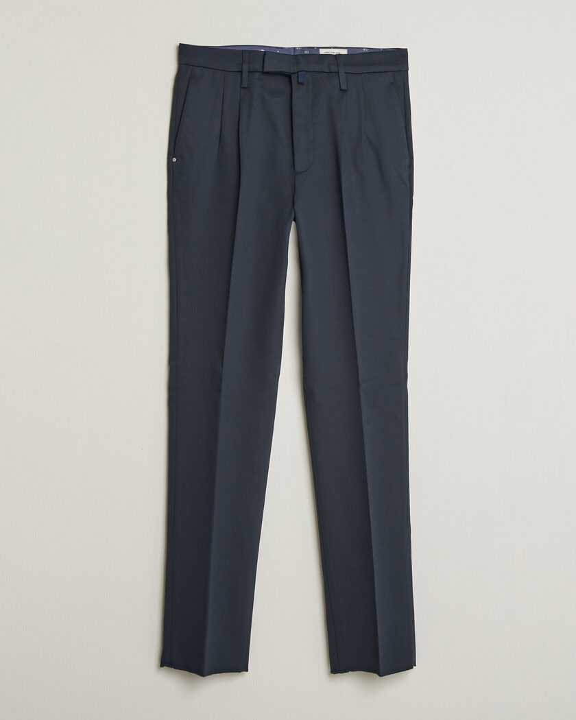 Jacob Cohën Lucas Pleated Cotton Gabardine Trousers Navy – Blauw