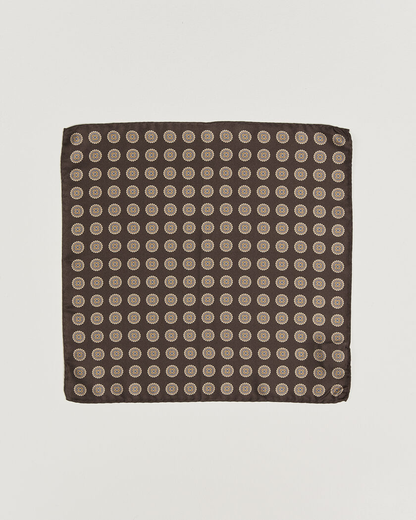  Amanda Christensen Silk Twill Medallion Pocket Square Brown – Bruin