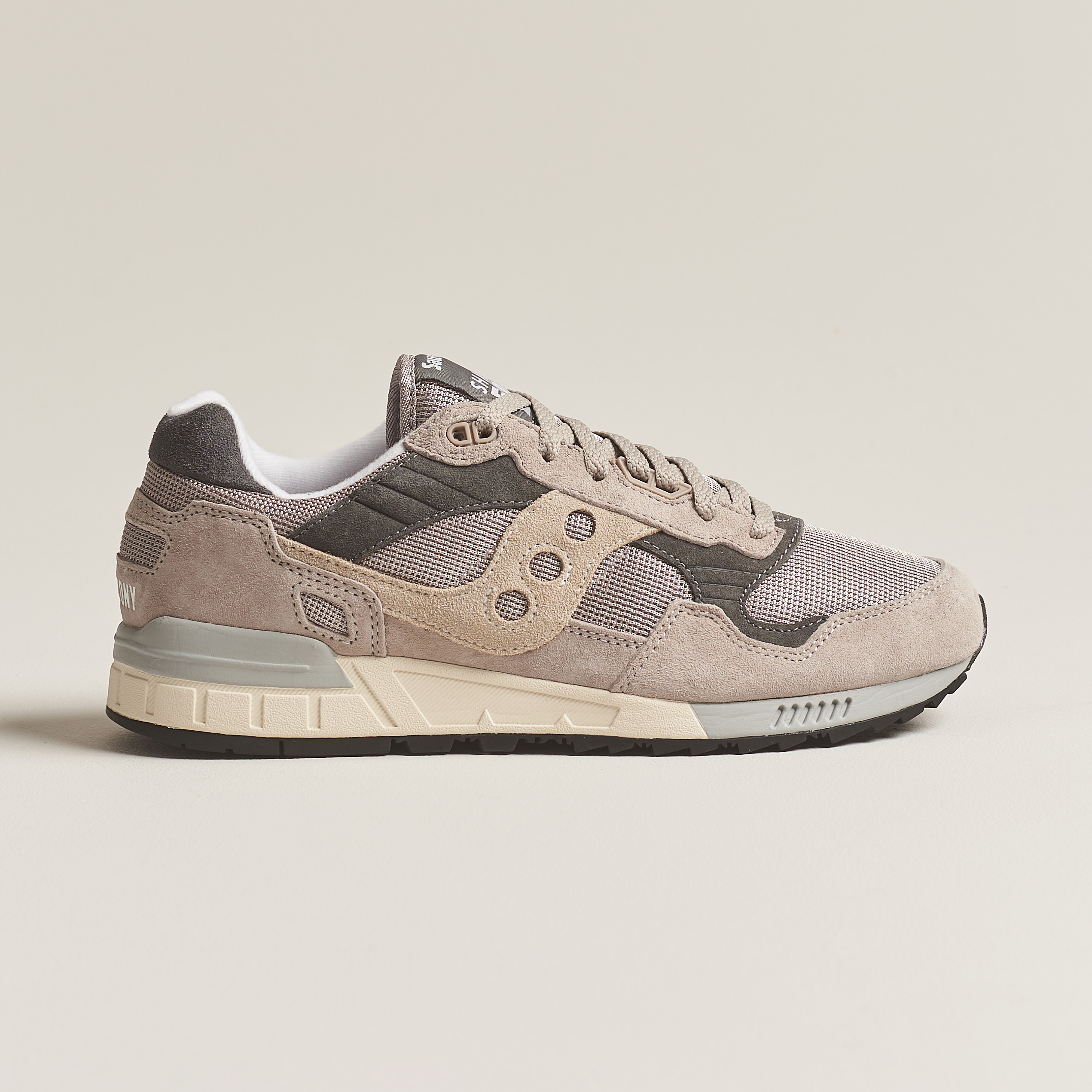 saucony shadow grey
