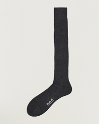 Grijs