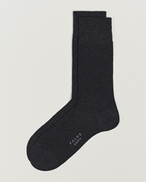 Grijs
