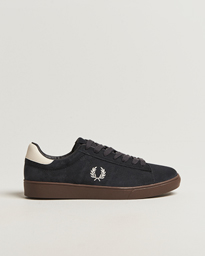 Grijs