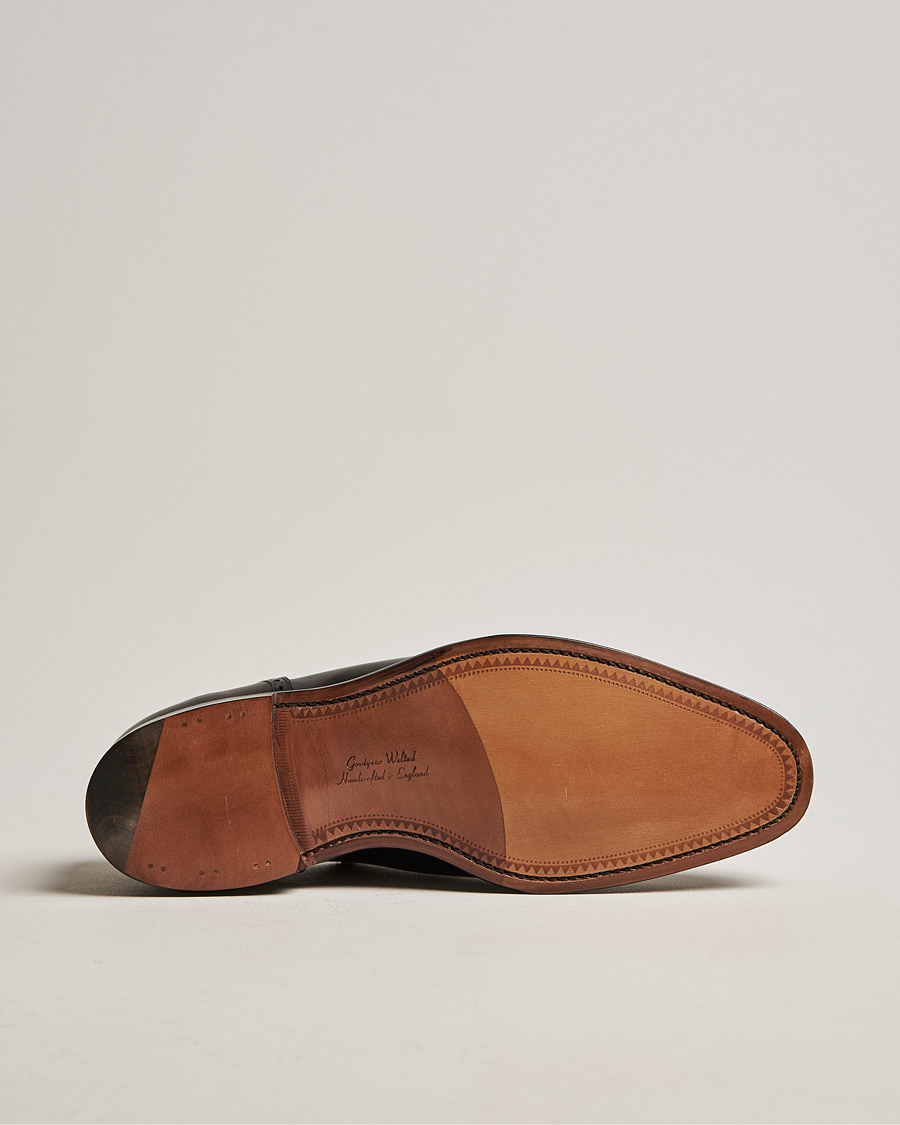 Heren | Loake 1880 Strand Brogue Black Calf | Loake 1880 | Strand Brogue Black Calf