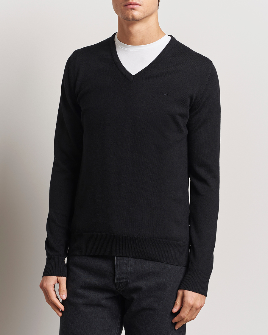 Heren | Truien | J.Lindeberg | Lymann True Merino V-Neck Pullover Black