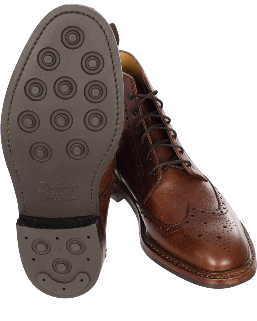 Heren | Loake 1880 Fairdford Brogue Boot Dark Brown Grain Calf | Loake 1880 | Fairdford Brogue Boot Dark Brown Grain Calf