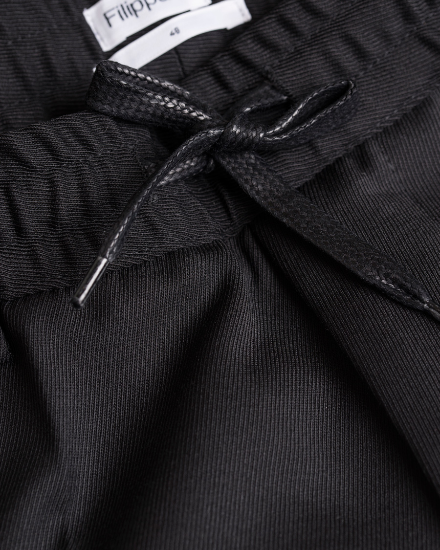 Heren | Broeken | Filippa K | Noah Cropped Slacks Black