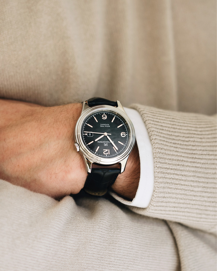 Heren | Fine watches | Sjöö Sandström | Royal Steel Classic 41mm Black and Black Alligator