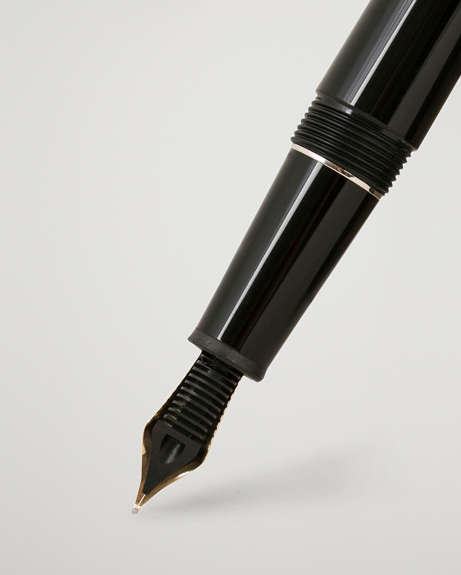 Heren | Pennen | Montblanc | 145 Classique Meisterstück F Fountain Pen Platinum Line