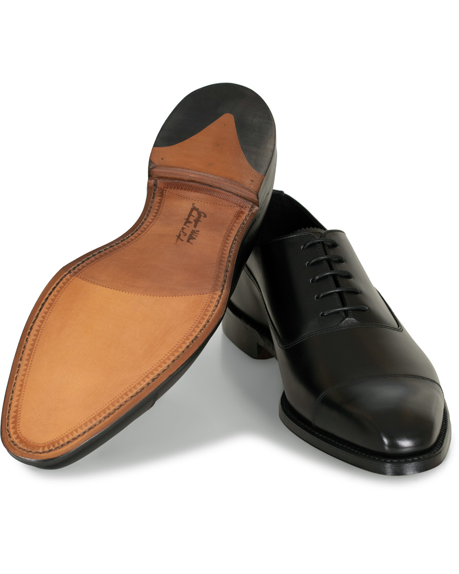 Heren | Loake 1880 Legacy Laxford Balmorla Toe Cap Oxford Black Calf | Loake 1880 Legacy | Laxford Balmorla Toe Cap Oxford Black Calf