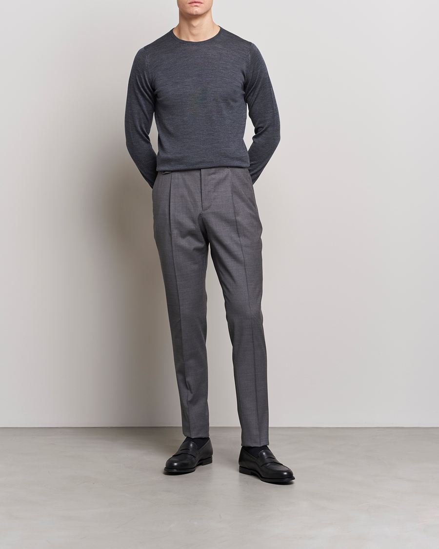 Heren | Truien | John Smedley | Lundy Extra Fine Merino Crew Neck Charcoal