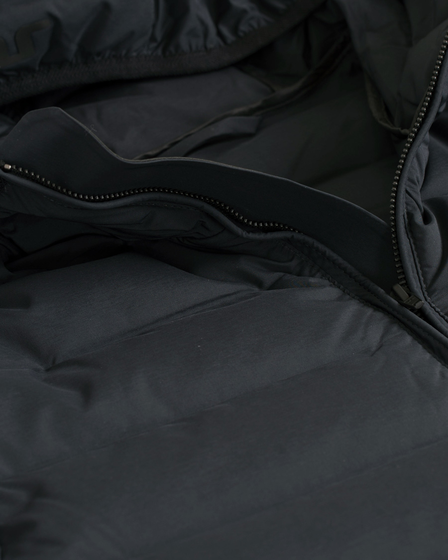 Heren | Jassen | J.Lindeberg | Down Hood Channeled Nylon Jacket Anthracite