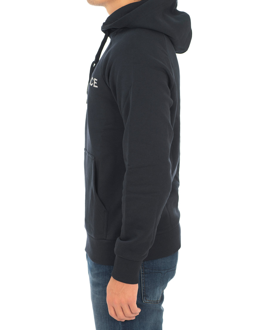 Heren | Truien | Peak Performance | M Logo Hoodie Navy