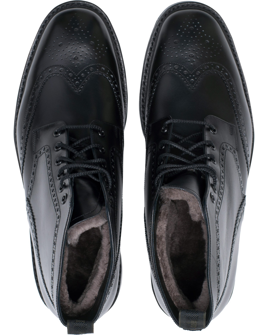 Heren | Loake 1880 Wolf Premium Fur Lined Brogue Black Calf | Loake 1880 | Wolf Premium Fur Lined Brogue Black Calf
