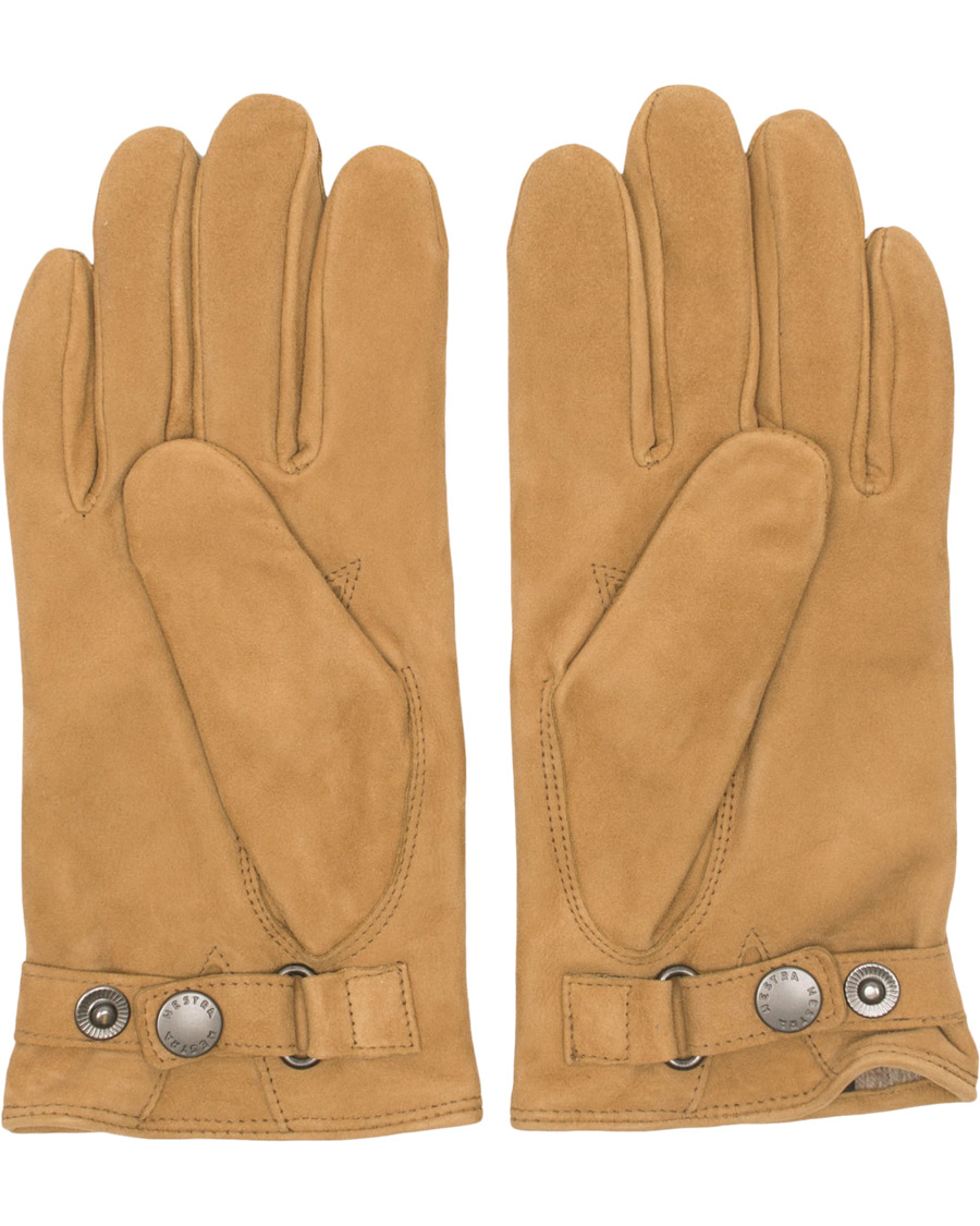 Heren | Hestra Robert Lambsuede Wool Lined Buckle Glove Camel | Hestra | Robert Lambsuede Wool Lined Buckle Glove Camel