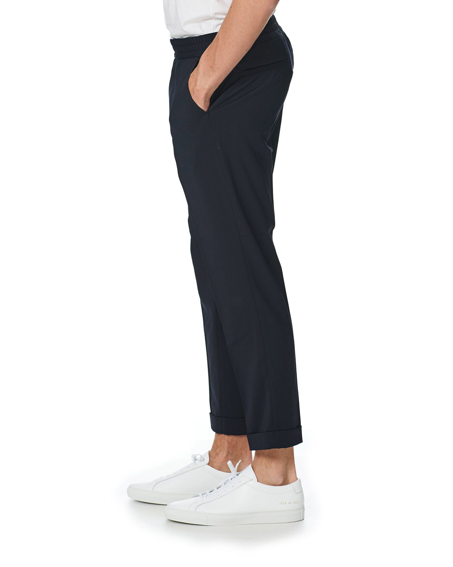 Heren | Broeken | Filippa K | Terry Gabardine Cropped Turn Up Trousers Navy
