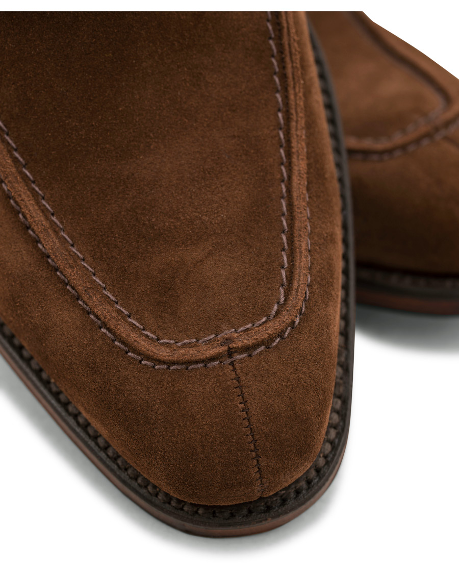 Heren | Loake 1880 Legacy Avon Derby Split Toe Brown Suede | Loake 1880 Legacy | Avon Derby Split Toe Brown Suede