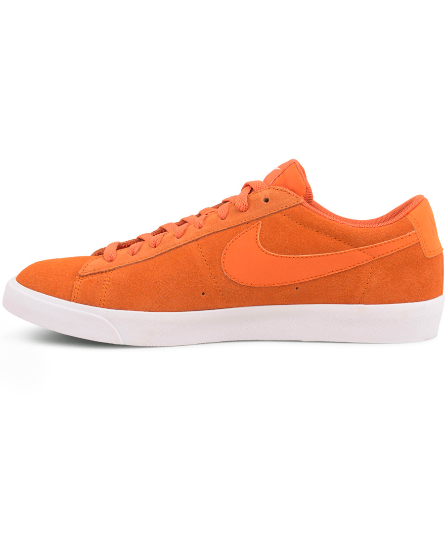 Heren | Nike Blazer Low Suede Sneaker Campfire Orange | Nike | Blazer Low Suede Sneaker Campfire Orange