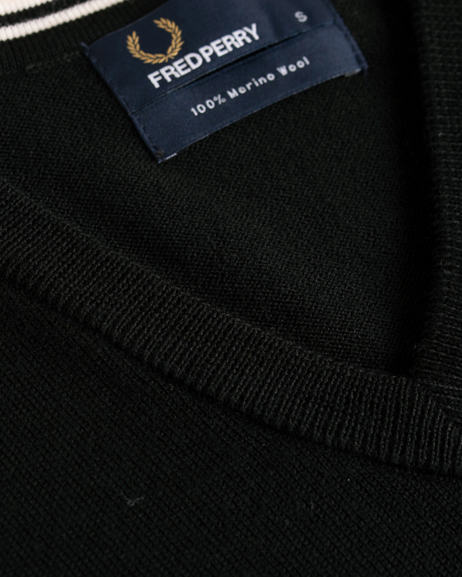 Heren | Truien | Fred Perry | Merino Wool V-Neck Pullover Black