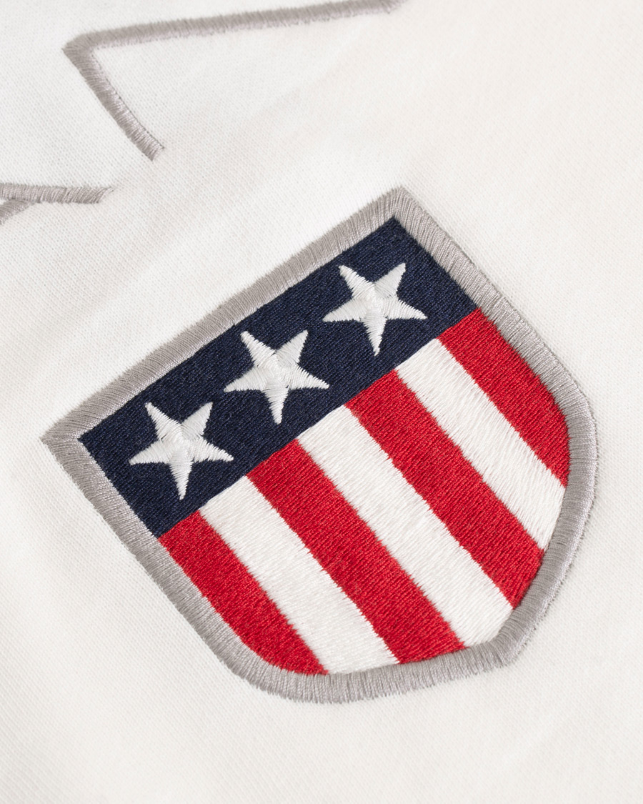 Heren | Truien | GANT | Shield Crew Neck Sweatshirts Eggshell
