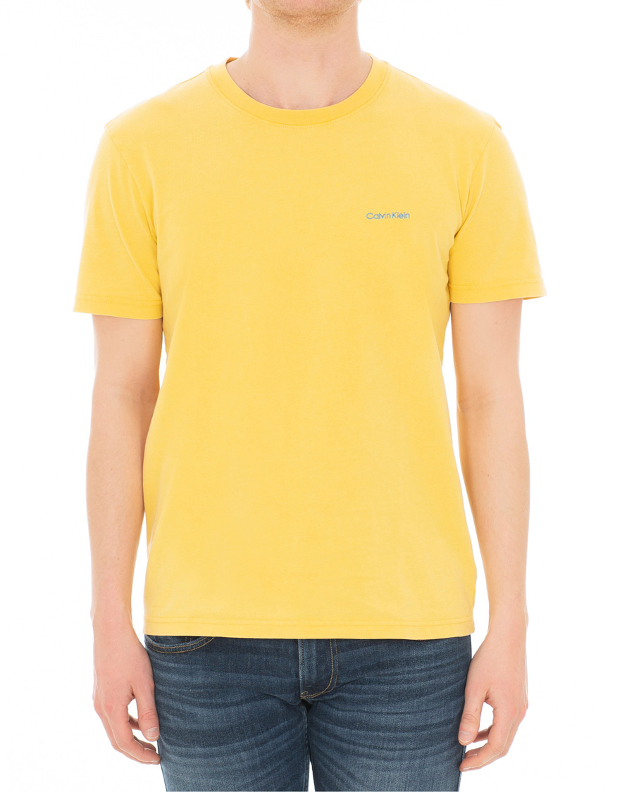 Heren | T-shirts | Calvin Klein | Garment Dyed Tee Yellow