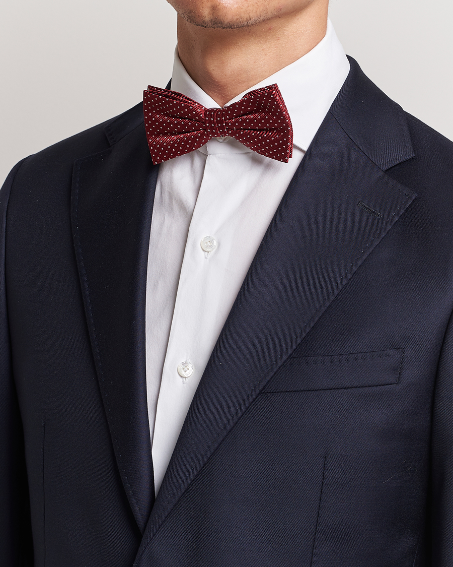 Heren | Amanda Christensen Micro Dot Pre Tie Silk Wine Red | Amanda Christensen | Micro Dot Pre Tie Silk Wine Red