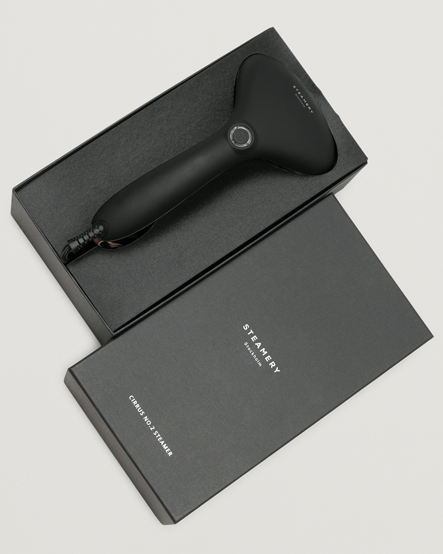 Heren | Steamery Cirrus No. 2 Travel Steamer Jet Black | Steamery | Cirrus No. 2 Travel Steamer Jet Black