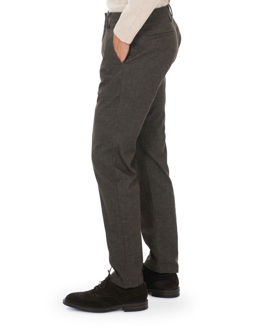 Heren | Broeken | NN07 | Karl Regular Fit Structure Stretch Chinos Brown
