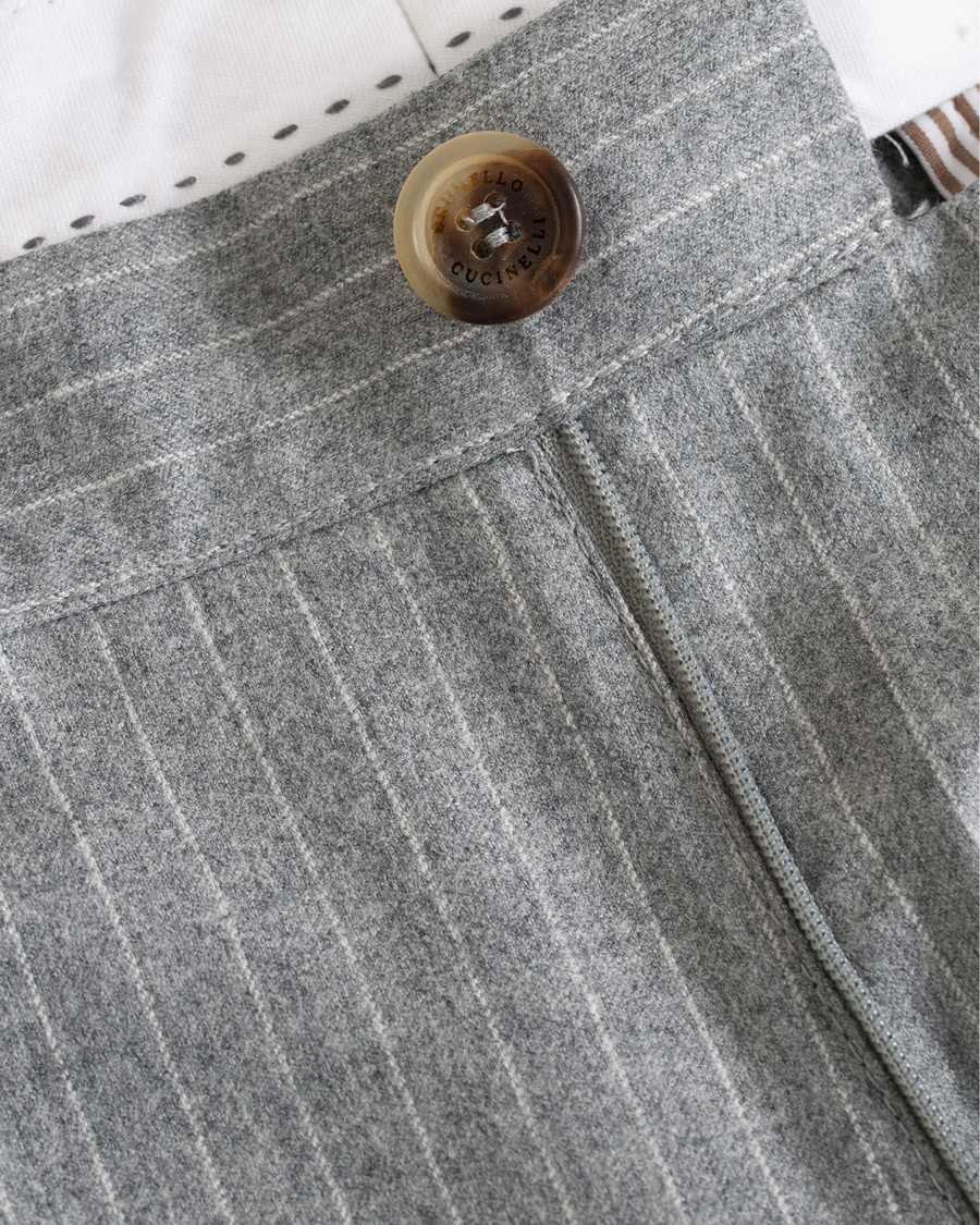 Heren | Broeken | Brunello Cucinelli | Slim Fit Pin Stripe Pleated Flannel Trousers Light Grey