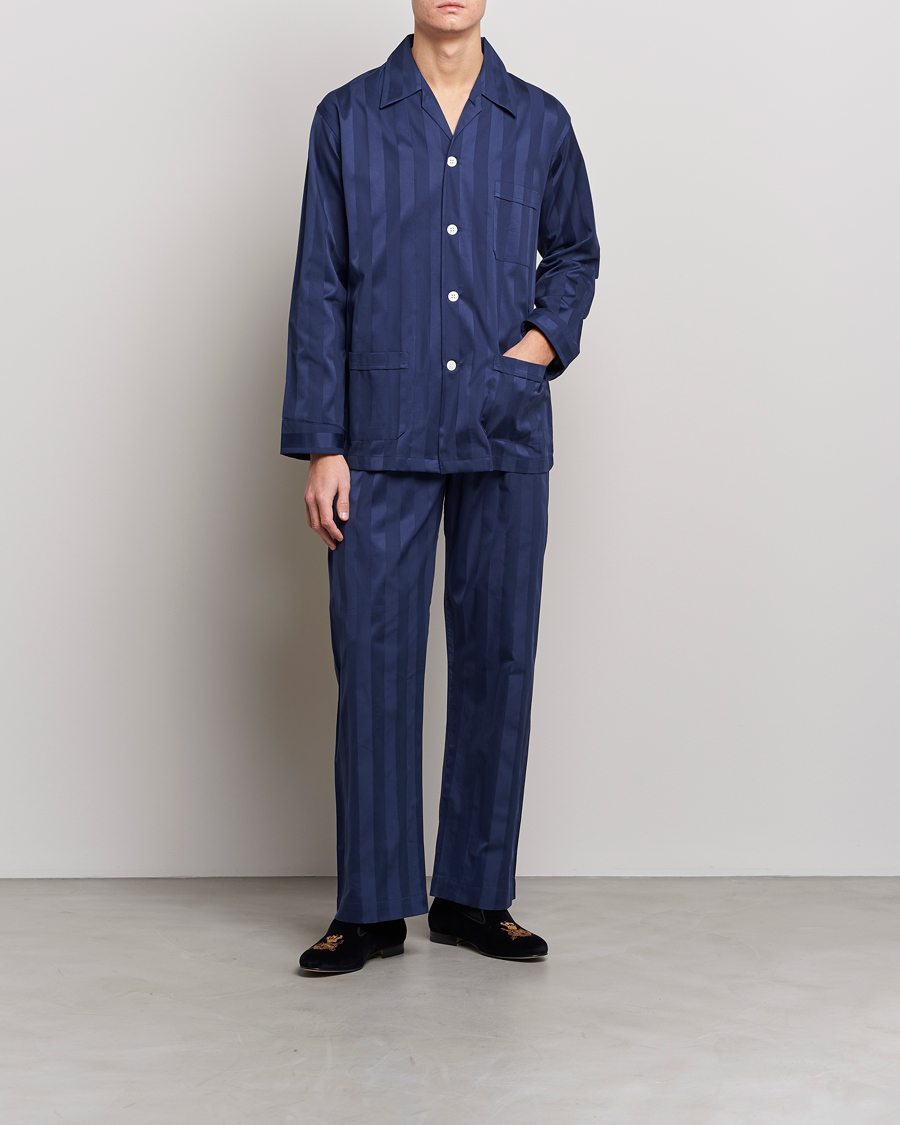 Heren | Pyjama's en gewaden | Derek Rose | Striped Cotton Satin Pyjama Set Navy