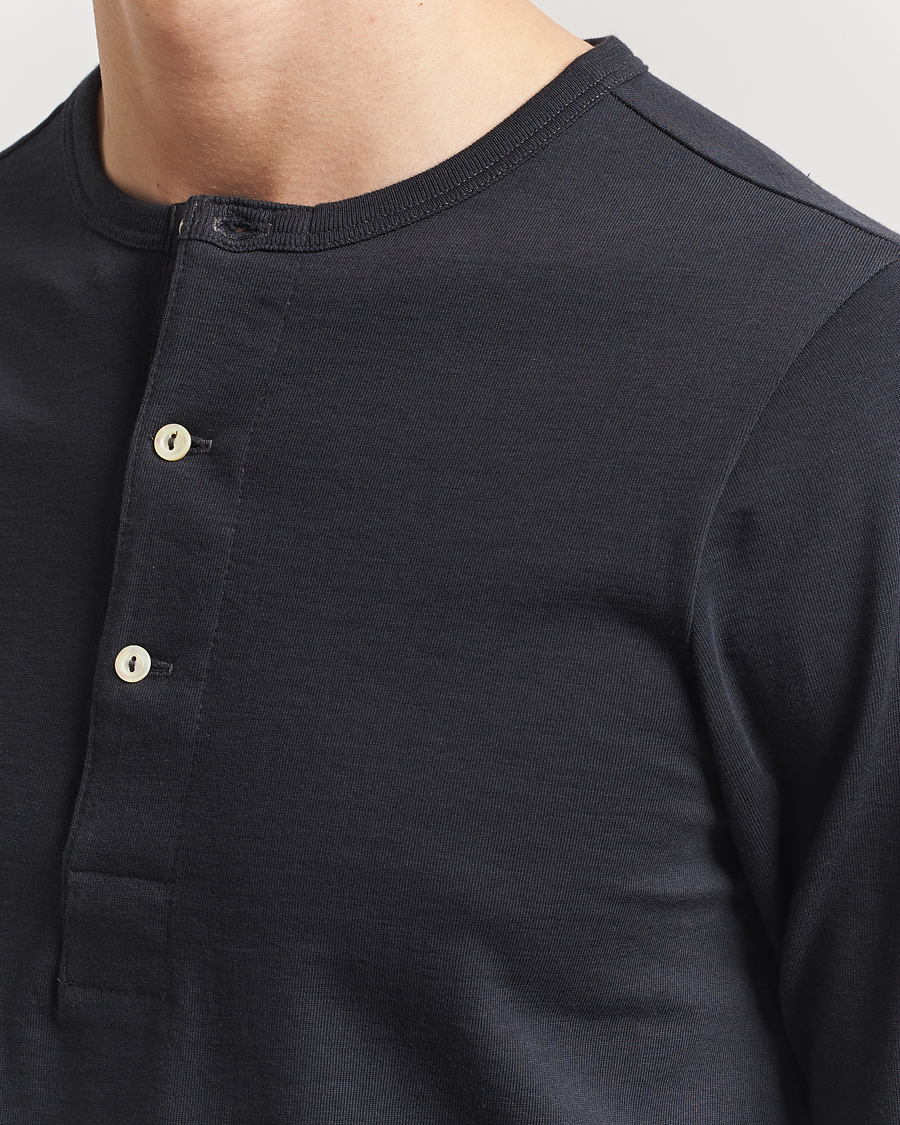 Heren | Truien | Merz b. Schwanen | Classic Organic Cotton Henley Sweater Charcoal