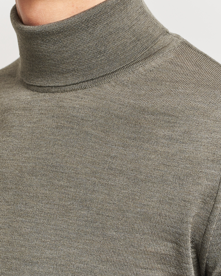 Heren | Truien | Stenströms | Fine Merino Rollneck Olive