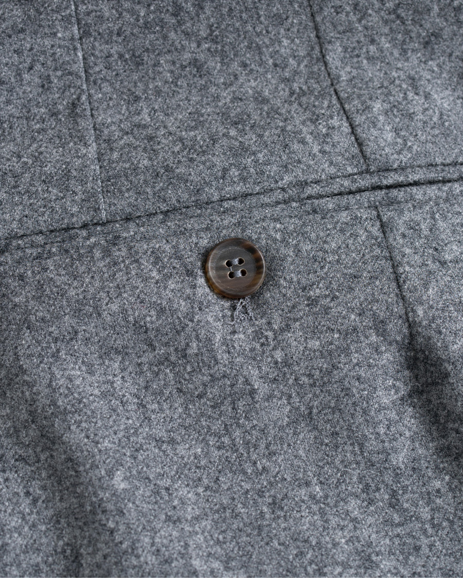 Heren | Broeken | Berg&Berg | Arnold Pleated Side Adjuster Flanell Trousers Mid Grey