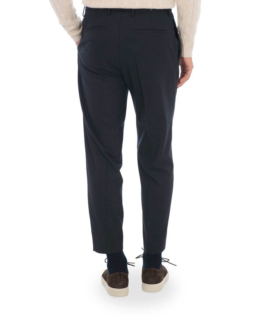 Heren | Broeken | Tiger of Sweden | Tarine Cropt Pleated Trousers Navy