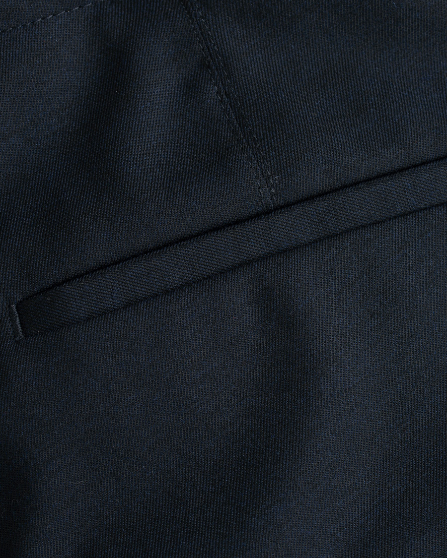 Heren | Broeken | Tiger of Sweden | Tarine Cropt Pleated Trousers Navy